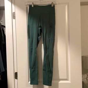 Fabletics green leggings